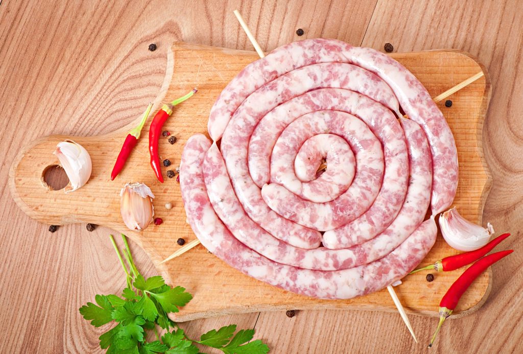 изготовление мясорубками свежей колбасы